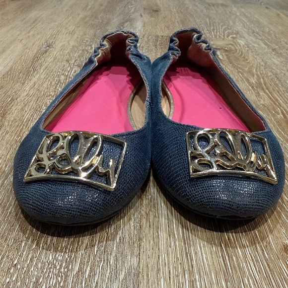 Lilly Pulitzer Size 9.5 Blue / Gold Logo Flats with Pink Insole - Picture 9 of 10